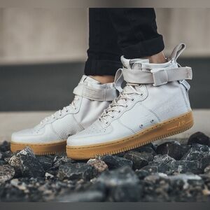 Nike Women’s SF Air Force 1 Mid in Vast Grey - Size 6.5